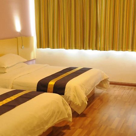 Yuanman Hotel Huizhou Yongwang Plaza エクステリア 写真