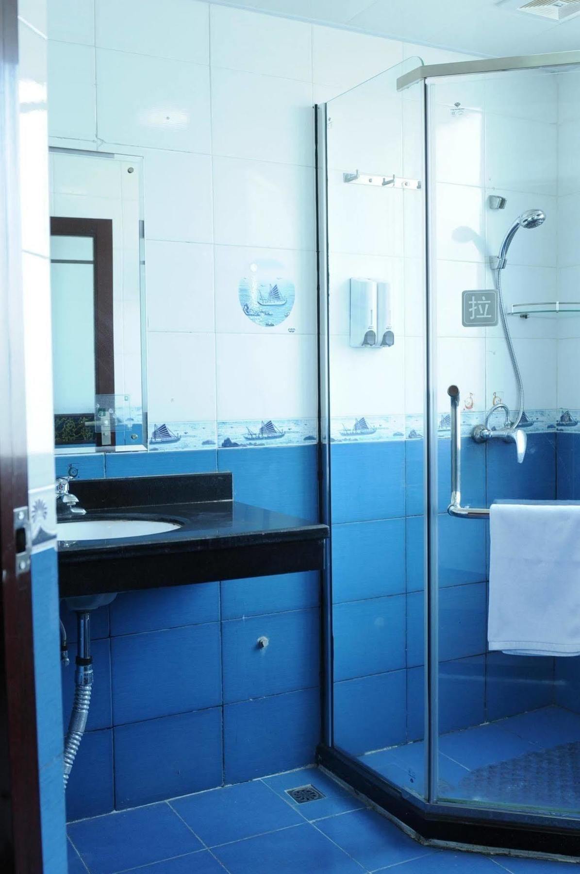 Yuanman Hotel Huizhou Yongwang Plaza エクステリア 写真