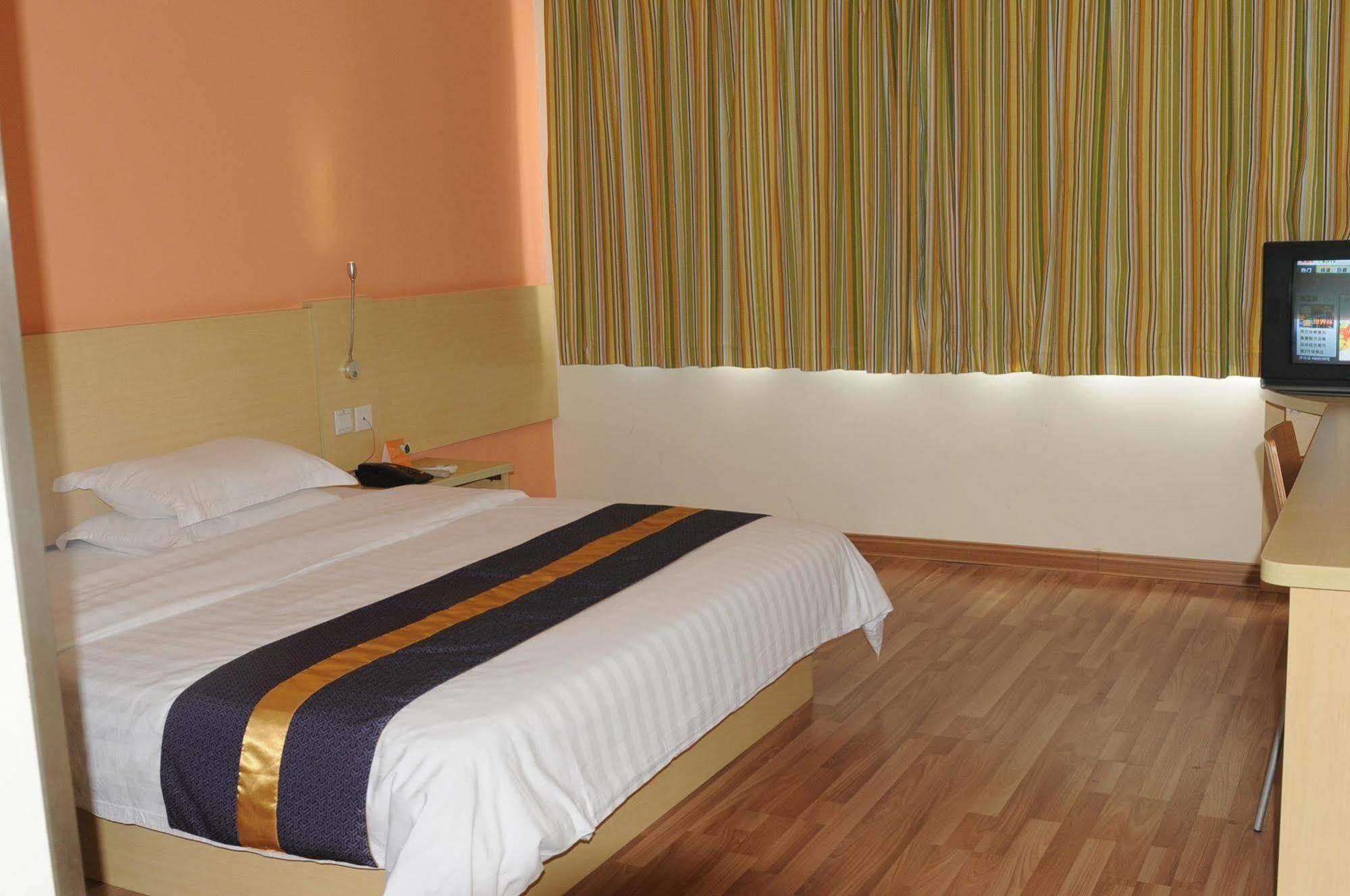 Yuanman Hotel Huizhou Yongwang Plaza エクステリア 写真